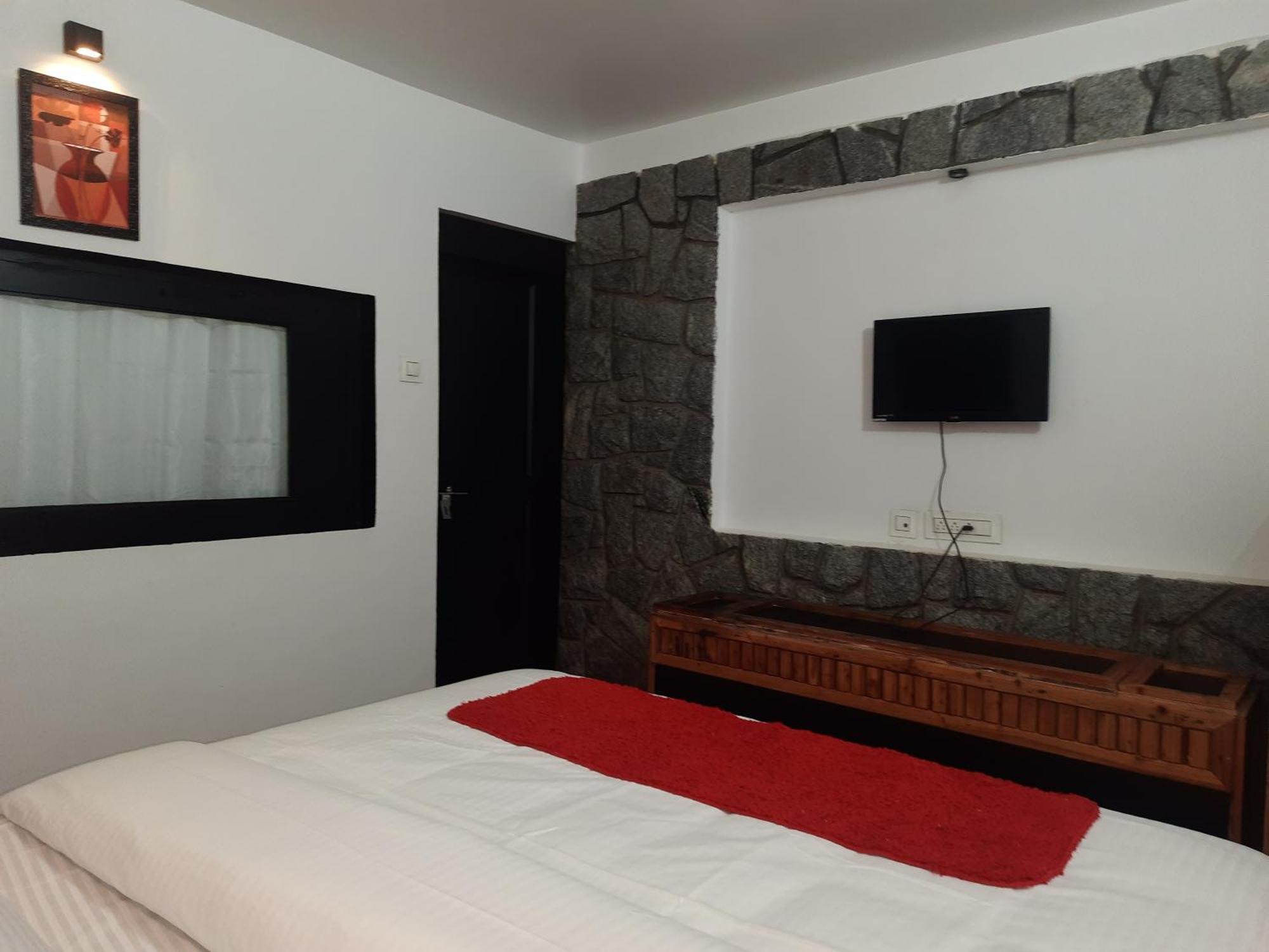 Lodge Thesula Valley Kodaikanal
